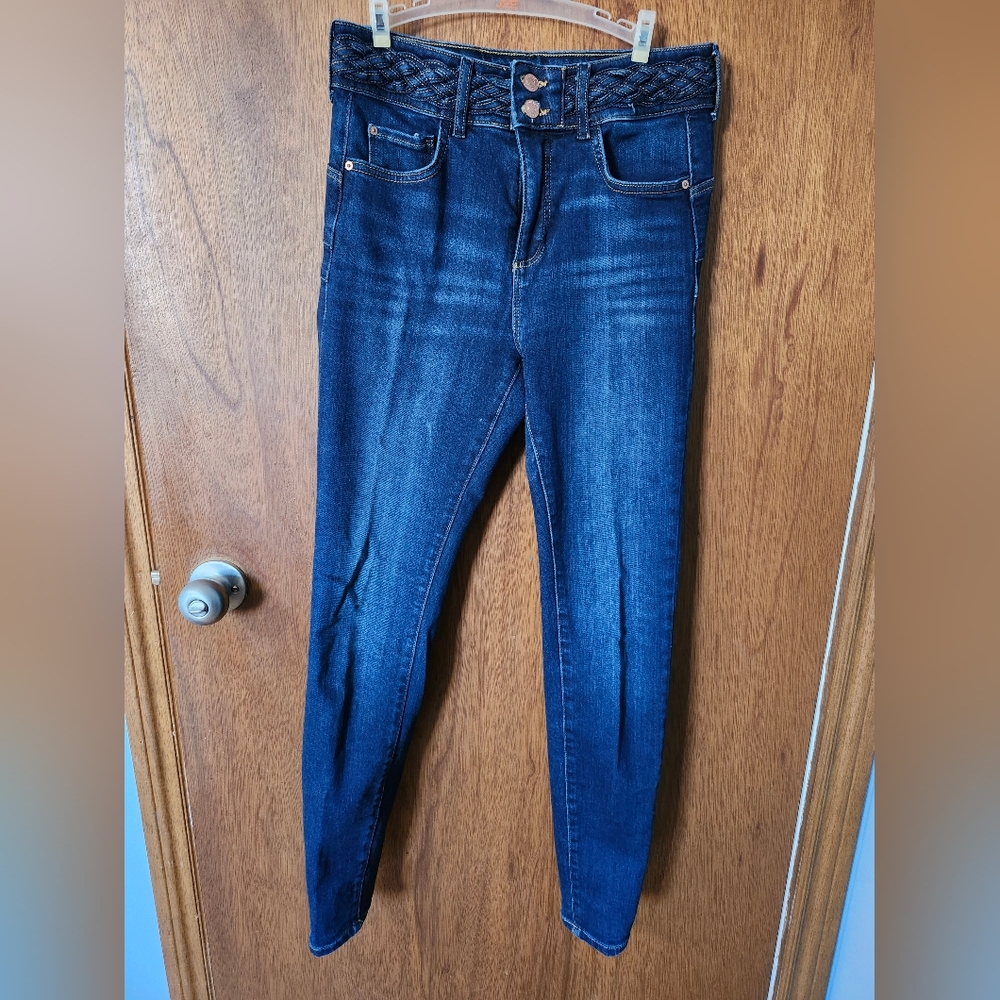 Ladies guess jeans size 28